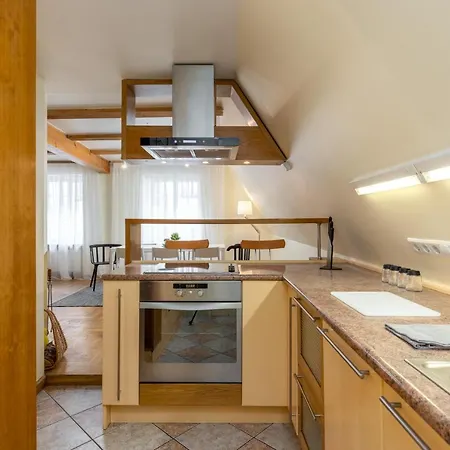 3 Storey W/terrace * ريغا